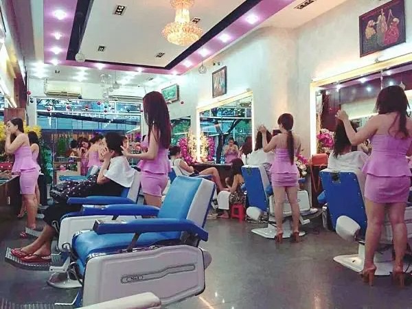 【硬核攻略】胡志明MiMi辣妹洗头店真实测评：打卡热门还是智商税？ | 嘿胖夜游-泰国越南暗黑团夜生活红灯区
