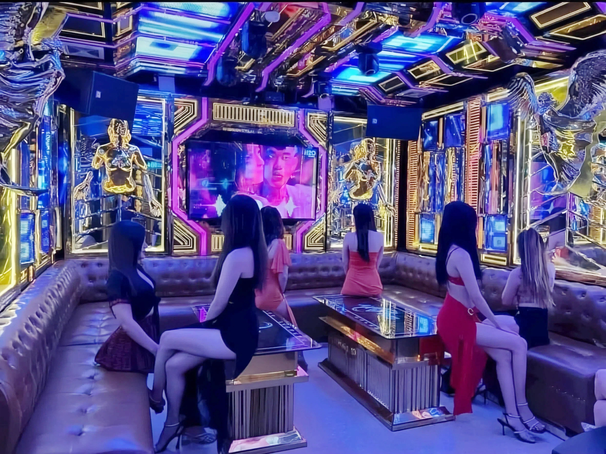 【好店推荐】胡志明全裸KTV：Lucky 2000 | 嘿胖夜游-泰国越南暗黑团夜生活红灯区
